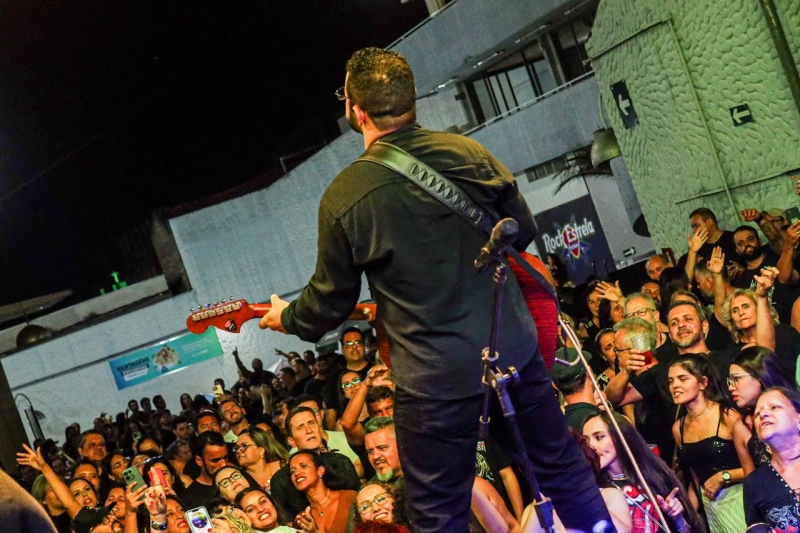 Noticia nostalgia-covers-e-amigos-marcam-pre-rock-estrela