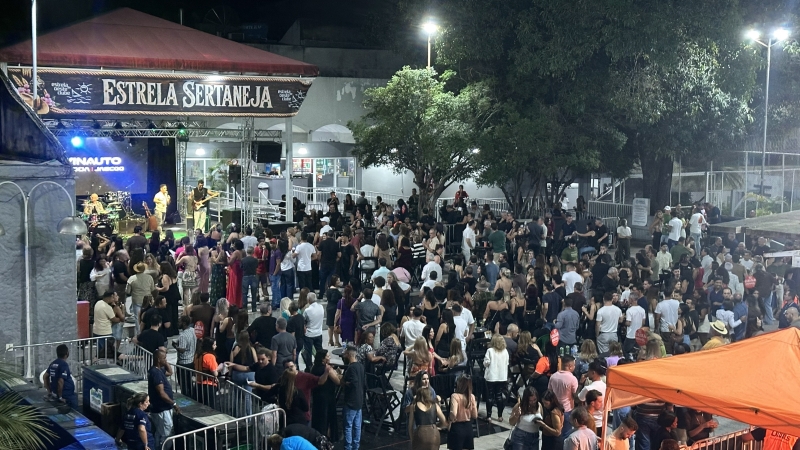 Noticia estrela-sertaneja-primavera-reune-familias-e-amigos-em-noite-de-festa
